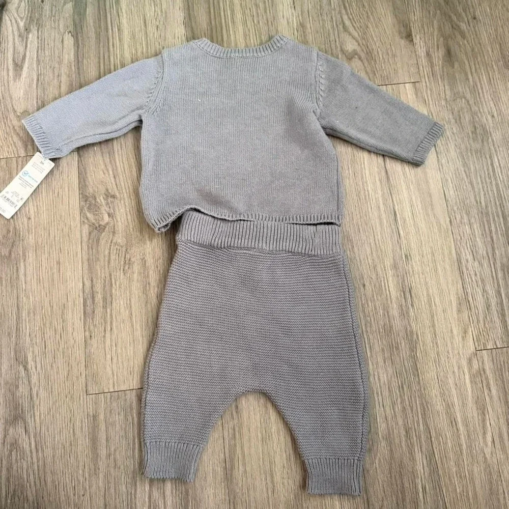 Gray Baby Girl Knit Carter's Sweater Pants Set Bow Design Size 3 Months NWT